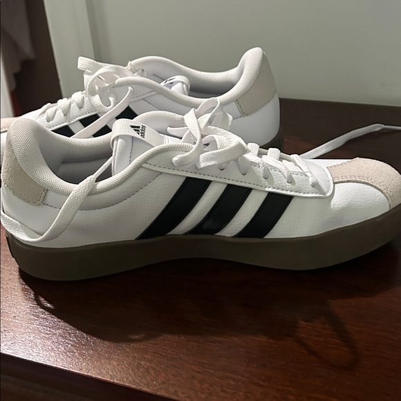 Adidas White Black Sneakers with Brown Gum Sole - Picture 8 of 10